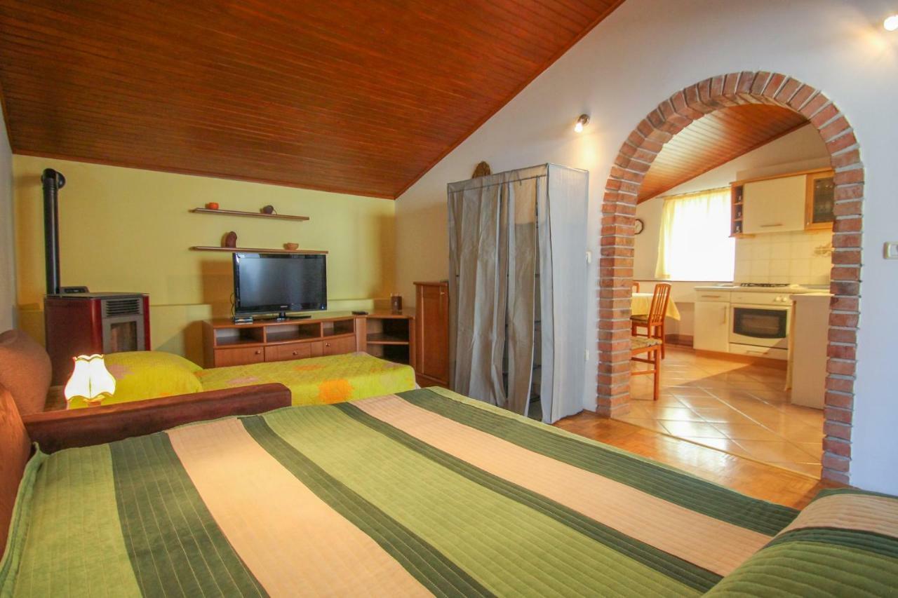 Dolores Novigrad  Bagian luar foto