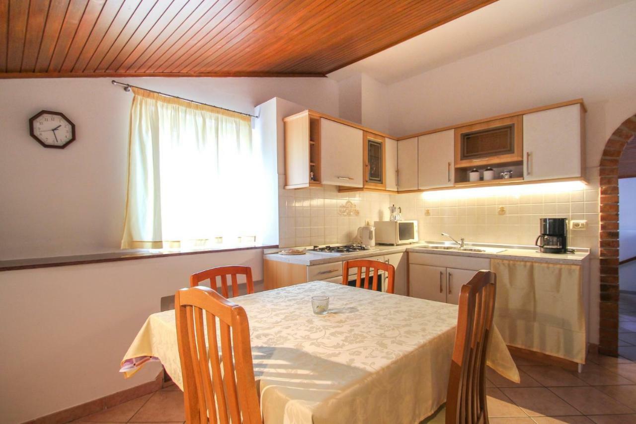 Dolores Novigrad  Bagian luar foto